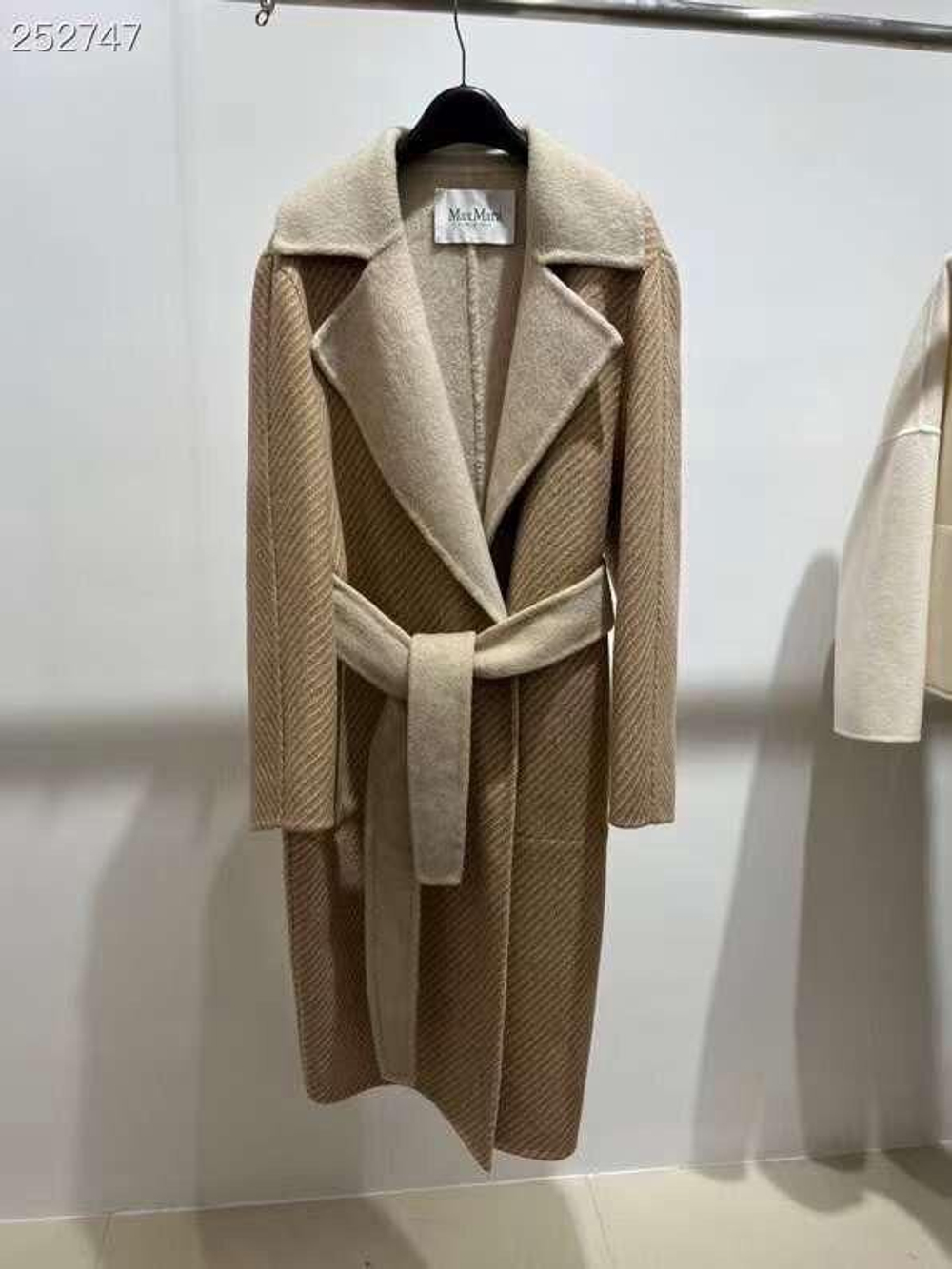 Пальто MaxMara