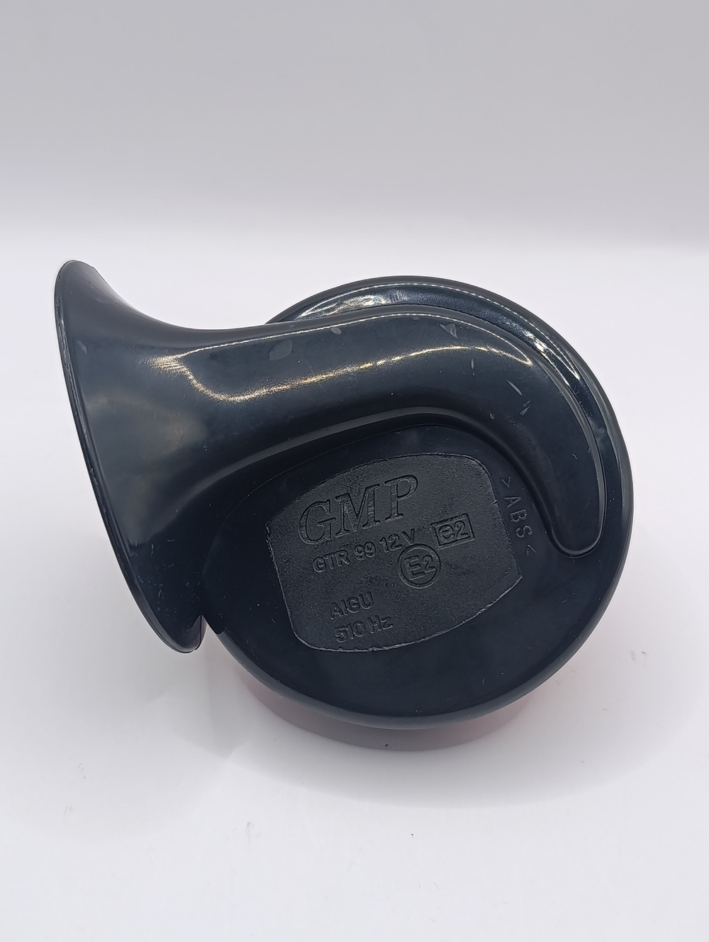 Звуковой сигнал на автомобиль универсальный, 12В двухтональный / Сигнал 2-рожковый автомобильный / Сигнал звуковой улитки 2-рожковый GMP