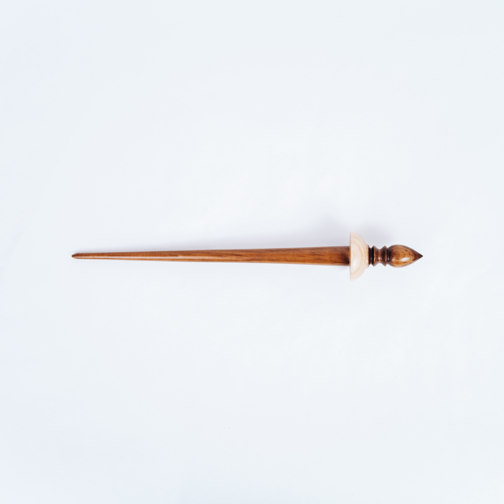 Тибетское опорное веретено из дерева сибирский кедр. Art of Siberia. B27