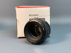 Canon EF 50mm f/1.4 USM
