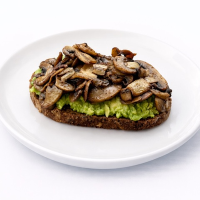 Бутер с авокадо и шампиньонами