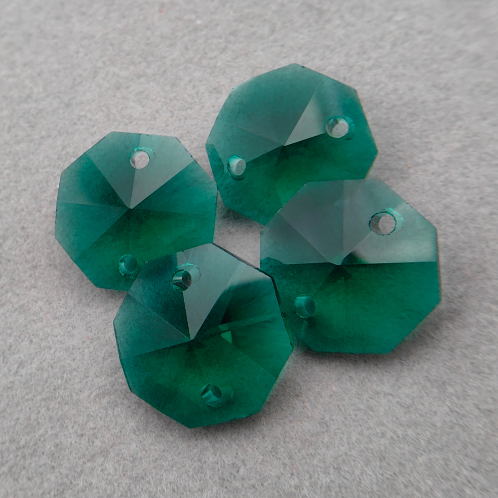 Октагон К9 14 мм с двумя отверстиями, Emerald Unfoiled