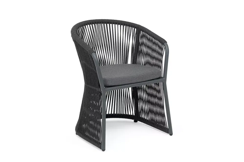 "Романо" стул плетеный из роупа, каркас алюминий темно-серый (RAL7024) муар, роуп темно-серый круглый, ткань темно-серая 027