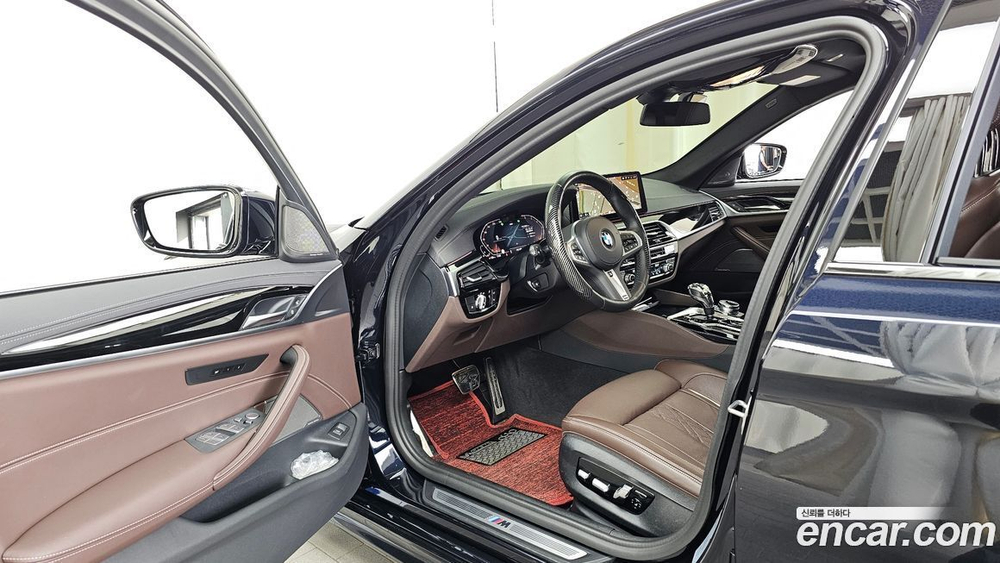 BMW 5 Series (G30) 530i xDrive M Sports (08.2022)