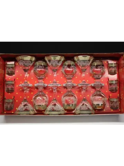 Подарочный набор фужеров для вина.