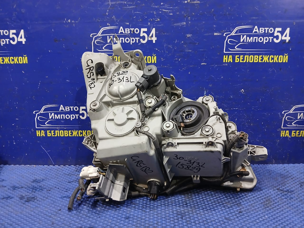 Фара передняя левая TOYOTA CROWN 2005-2008