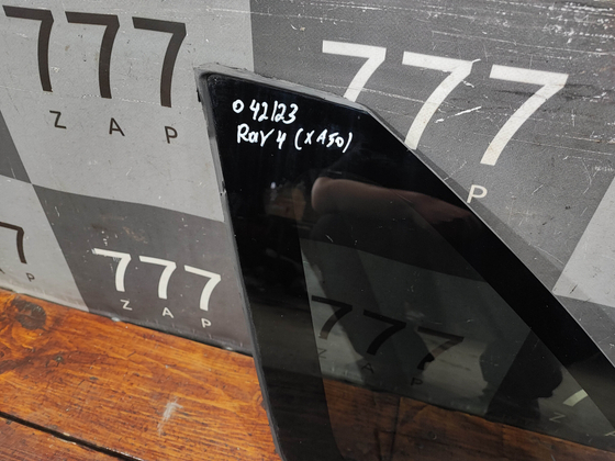 Стекло багажника левое Toyota RAV4 V (XA50) 18-нв Б/У Оригинал 627200R120