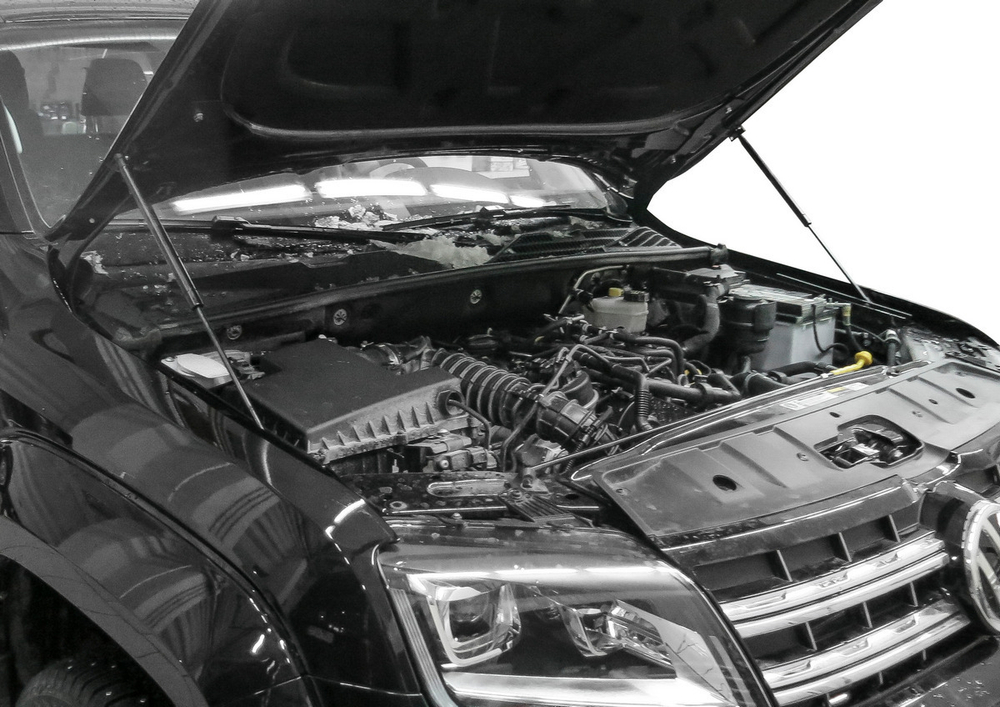 Газовые упоры капота АвтоУпор для Volkswagen Amarok (V - 2.0) 2010-04.2017, 2 шт., UVWAMA011