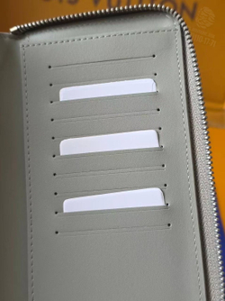 Портмоне Louis Vuitton Zippy