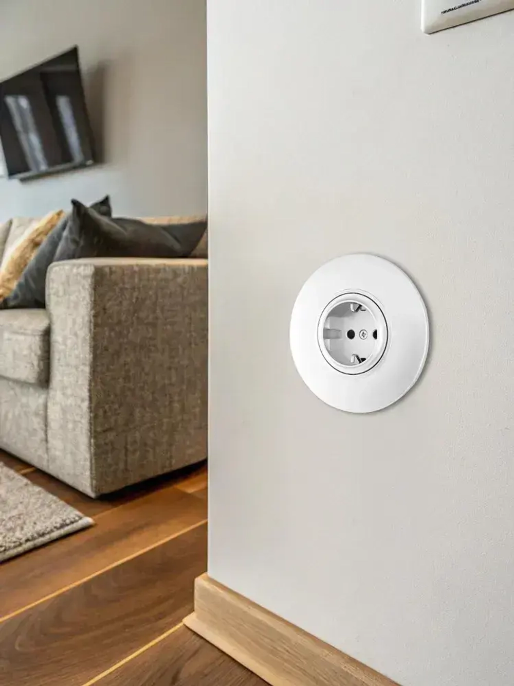 Розетка круглая с заземлением и шторками и рамкой однопостовой, белая, материал рамки - пластик, SET08-1-40-1 white