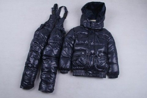 Костюм детский пуховый из короткой куртки и полукомбинезона