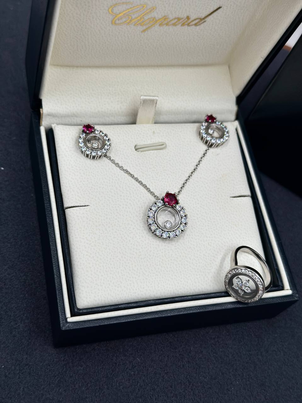 Набор Chopard (кулон + серьги)