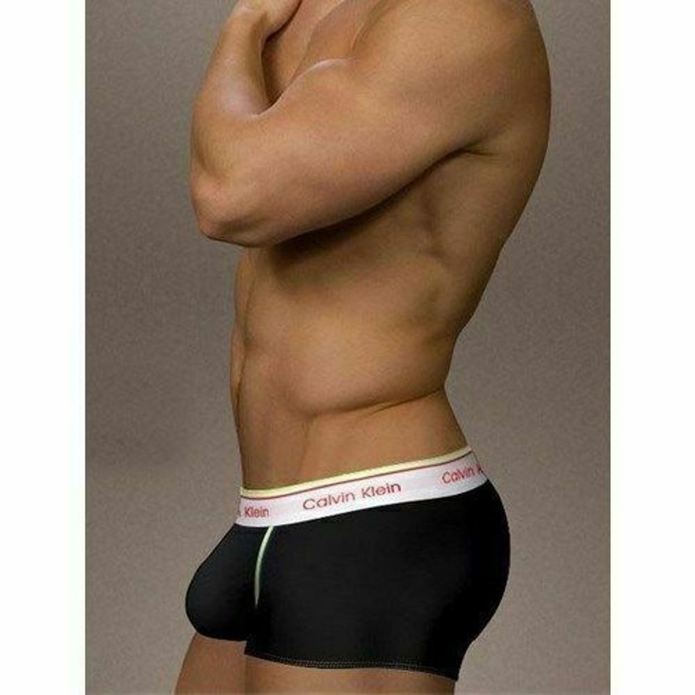 Мужские трусы боксеры черные Calvin Klein Health Boxer Black