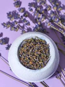 Бомбочка для ванны Greena Avocadova "Лаванда", 150 г