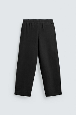 БРЮКИ-ДЖОГГЕРЫ WIDE FIT СО СКЛАДКАМИ, ЧЕРНЫЙ