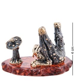 Народные промыслы AM- 604 Фигурка «Лягушка и волшебный грибочек» (латунь, янтарь)