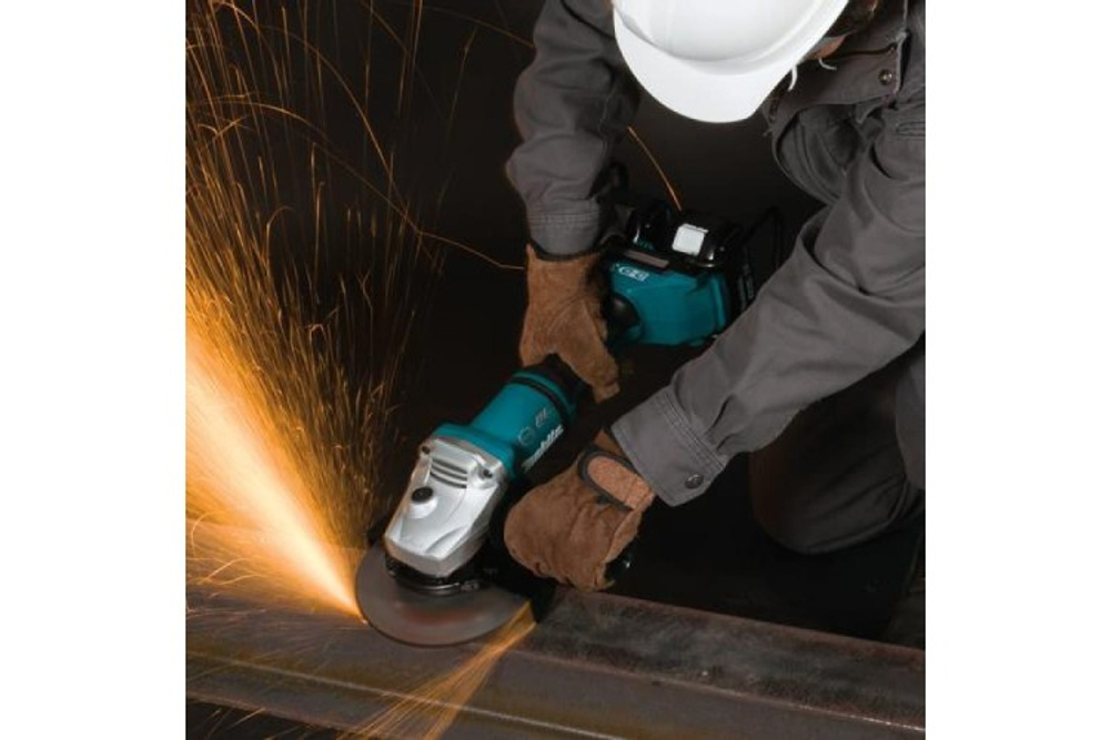 Углошлифовальная машина MAKITA DGA 700 Z бесщеточная, без АКБ и ЗУ DGA700Z