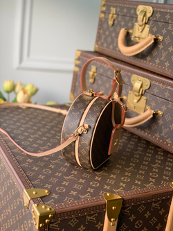 Louis Vuitton Petite Boite Chapeau