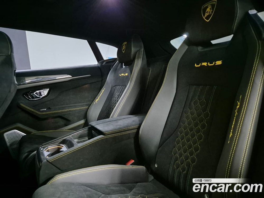 Lamborghini Urus 4.0 V8 퍼포만테 (08.2023)