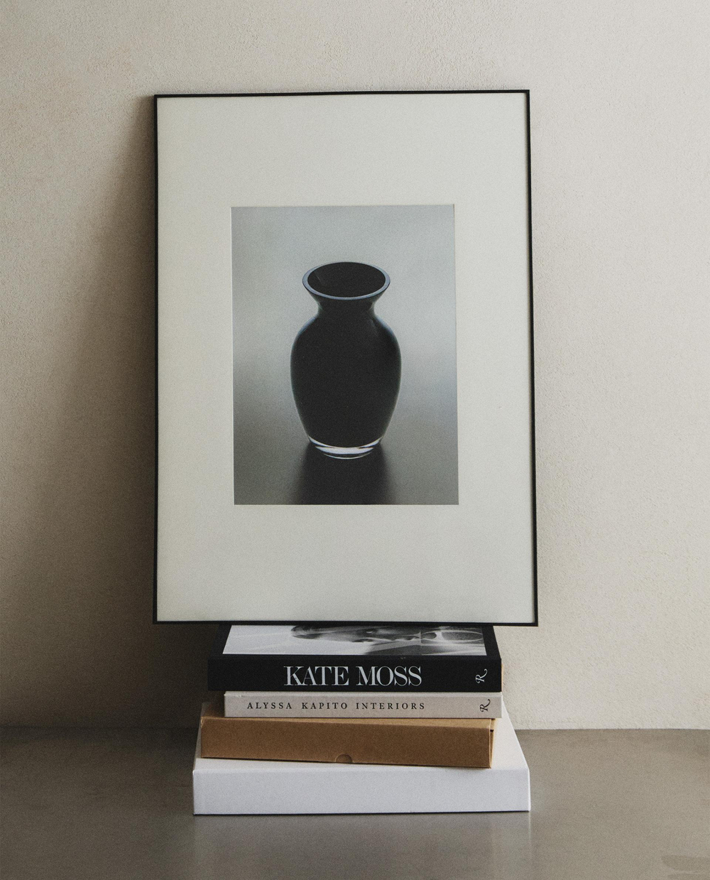 Zara Home Фоторамка из стекла, цвет чёрный, 70 см