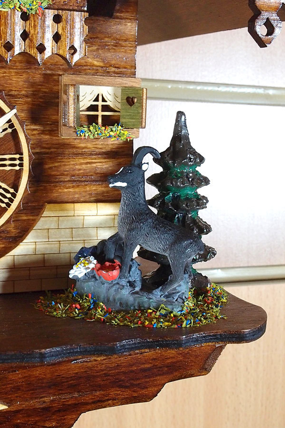 Часы настенные с кукушкой Trenkle 1504 Германия