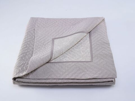 Покрывало 150x200 Claire Batiste Tilt бежевое