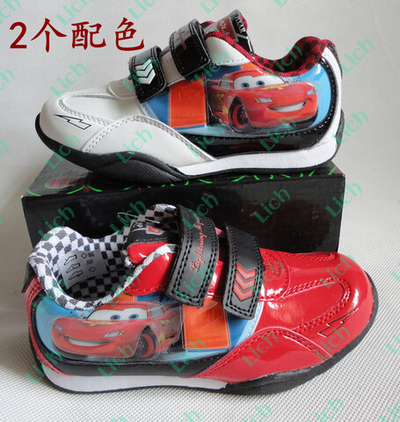 Кроссовки на липучках с принтом Молнии Маквин