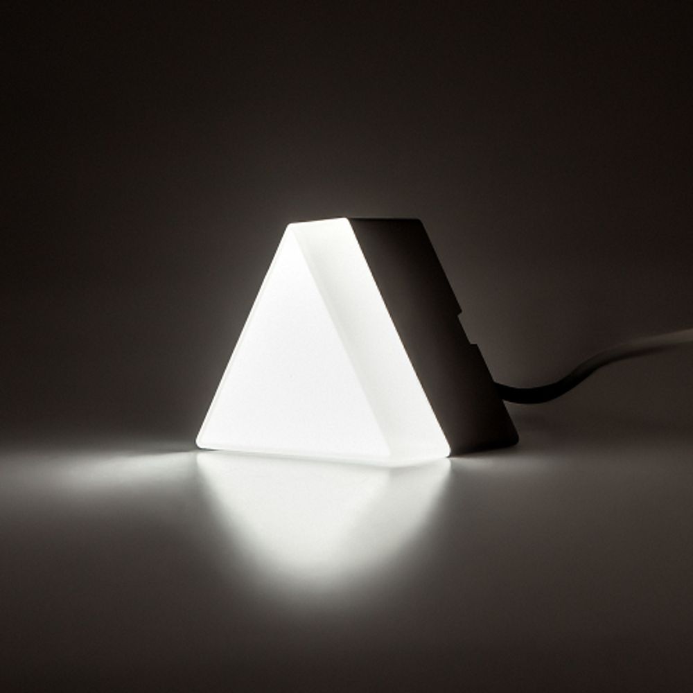 Модуль соединительный светодиодный ЭРА SML-AC-B-6K-03 для светильников SML 3Вт 6500K 270Лм треугольник черный | Светильники линейные для ритейла