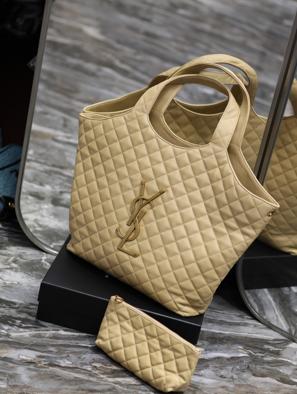 Saint Laurent Icare Maxi Shopping Bag