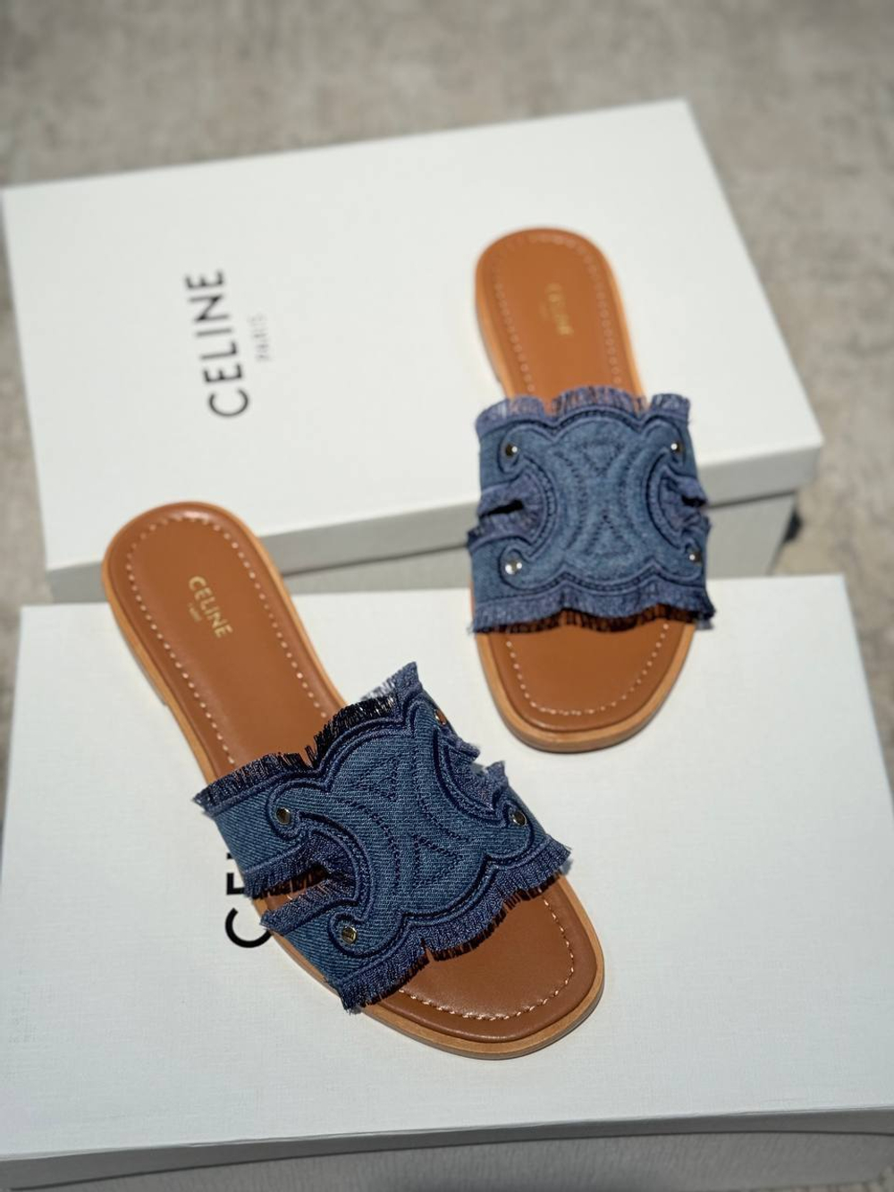 Шлепанцы Celine