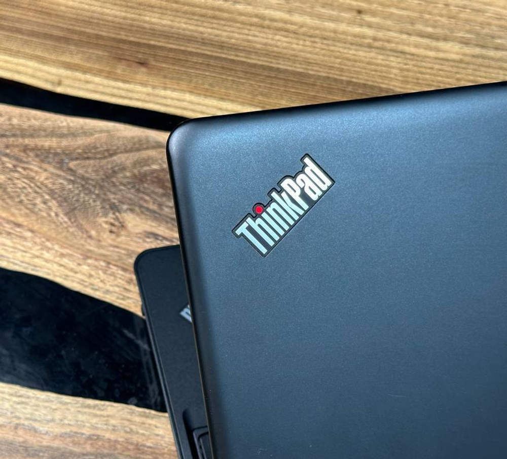 15.6" Ноутбук Lenovo ThinkPad E570 (1366x768, Intel Core i5-7200U, RAM 8ГБ, SSD 512ГБ, Nvidia GeForce 940MX, Win 10 Pro)