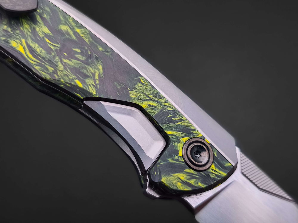 Складной нож DUKE [Tmax Satin green Carbon]