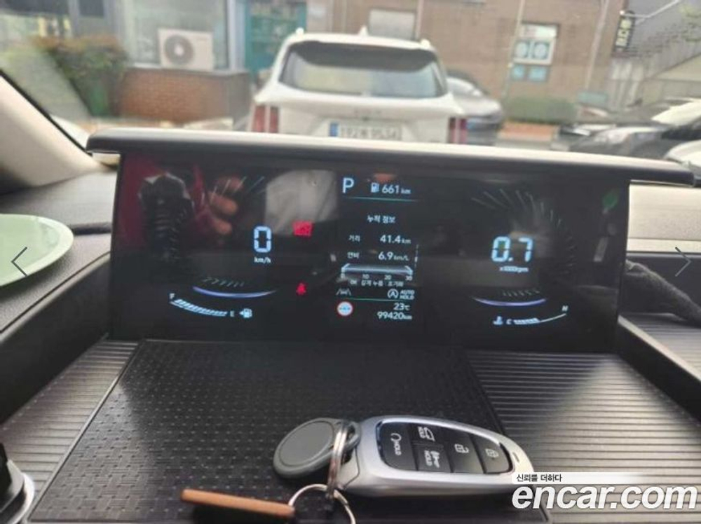 Hyundai Staria Cargo 3-х местный (03.2022)