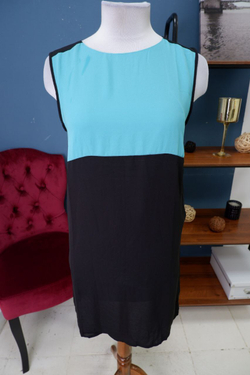 Платье Forever 21 красивое 44 размер