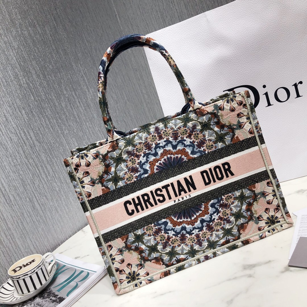 Christian Dior Book Tote 36 cm