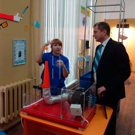 Учебный экспонат Мяч в струе воздуха (фонтан Бернулли)