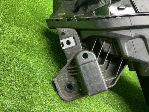 Битая Фара правая Geely Atlas 2 (2023-н.в.) LED