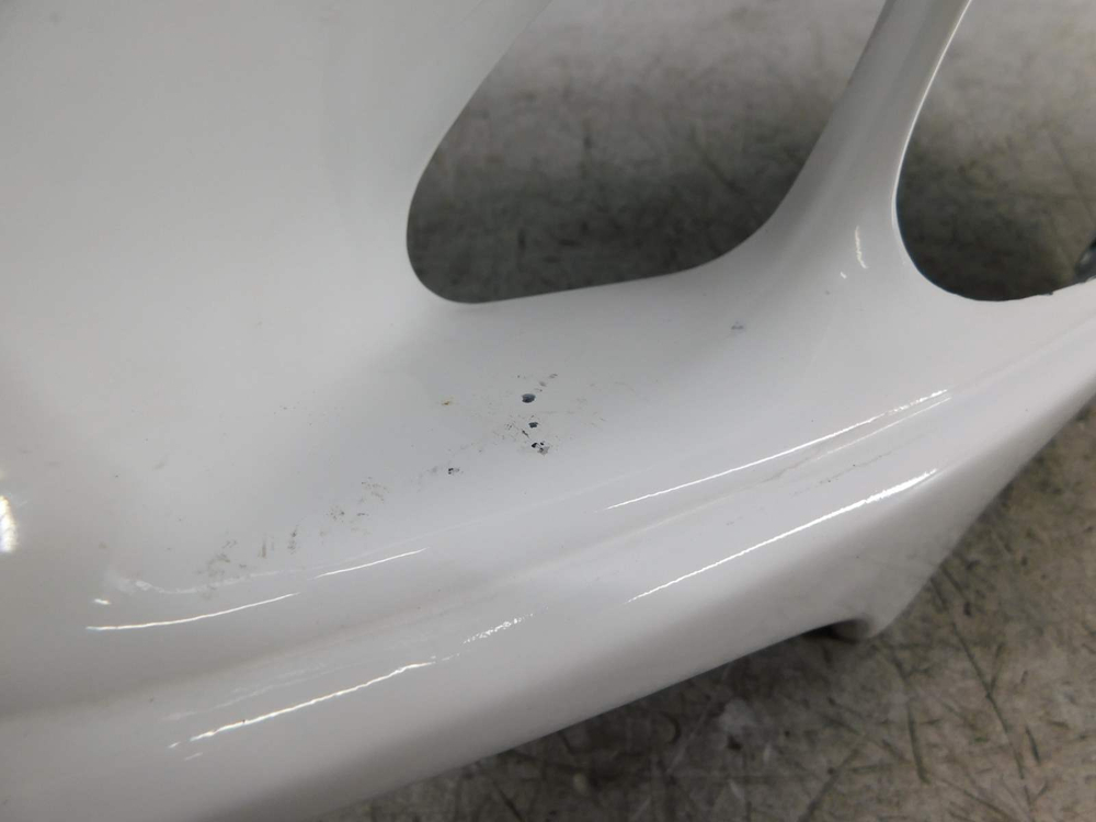 пластик передний (обтекатель) Suzuki Hayabusa GSX1300R 99-07 94411-24F0.