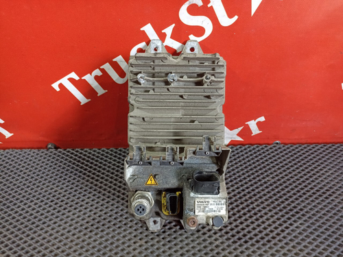 Преобразователь напряжения