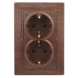 Розетка Intro Plano 1-205-10 с заземлением двойная 2X2P+E Schuko 16А-250В IP20 СУ венге