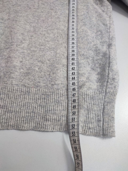 Джемпер Benetton шерстяной светлый 44 размер