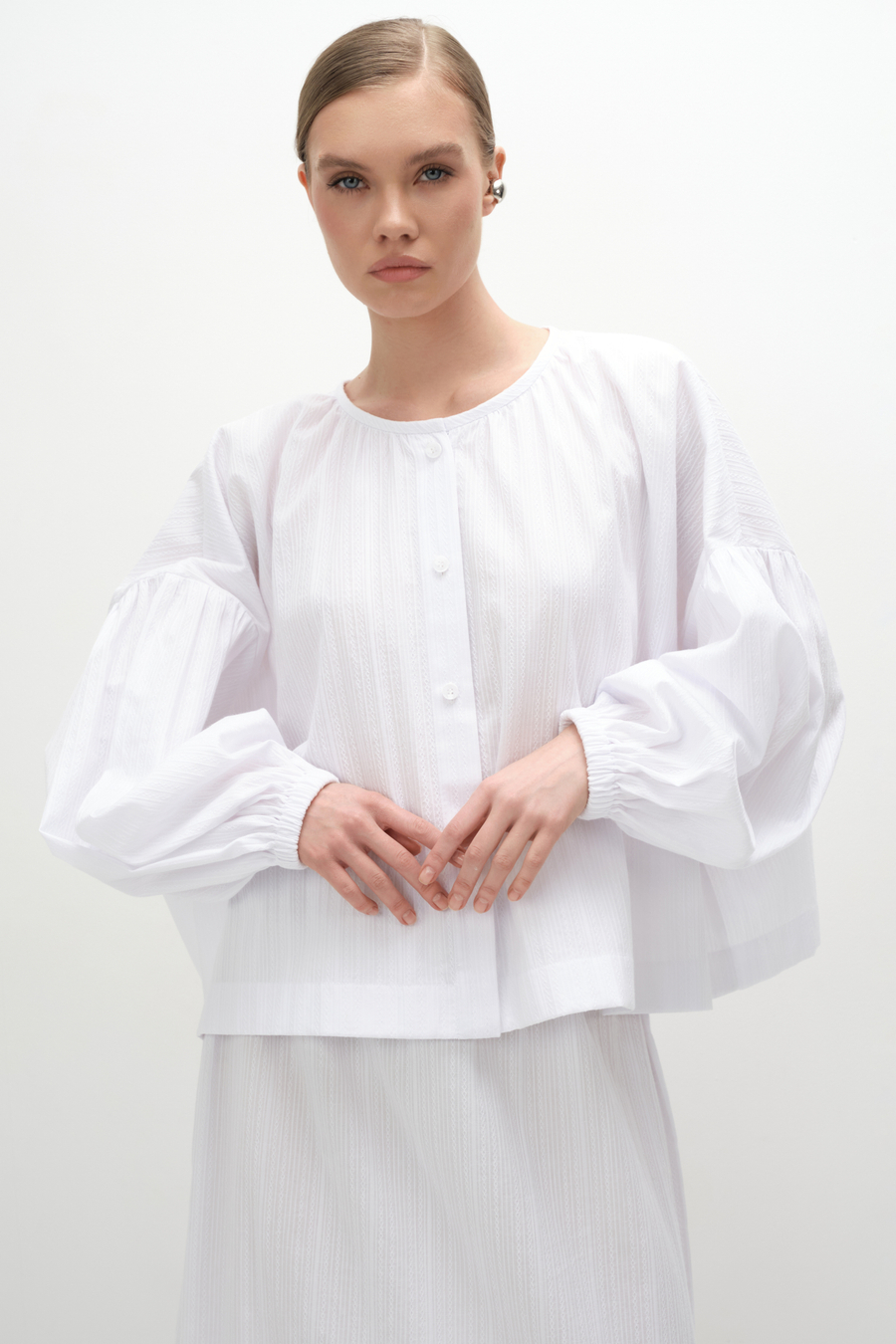 Блуза пышная из фактурного хлопка