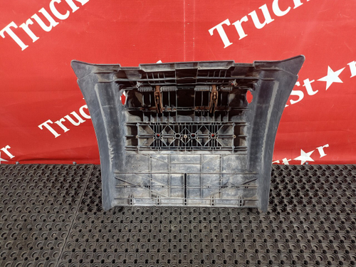 Крыло заднее правое задняя часть