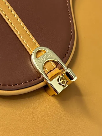 Кожаная сумка через плечо Gucci коричневый