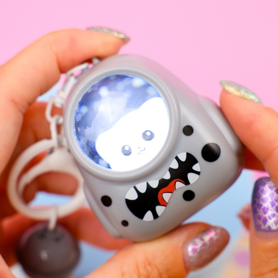 Брелок-фонарик Zoo Рюкзак, серый