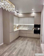 Кухня в цвете роза пепла