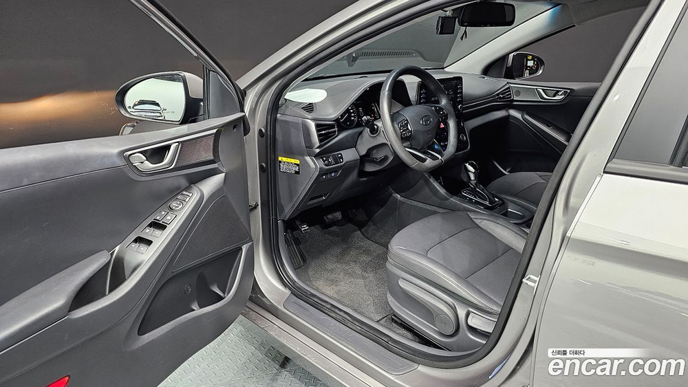 Hyundai The New Ionic Hybrid 1.6 HEV (09.2019)