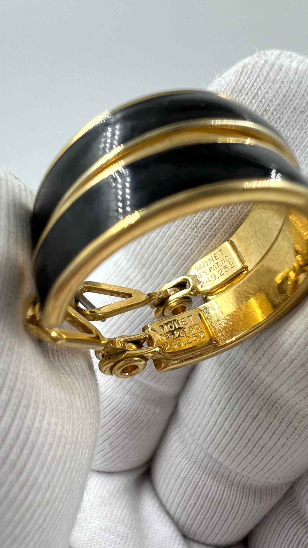 Серьги кольца Monet