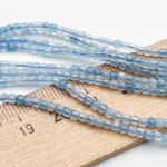 Аквамарин бусины, куб, размер около 2,2 мм, цена за отрезок 19 см (1/2 нити)