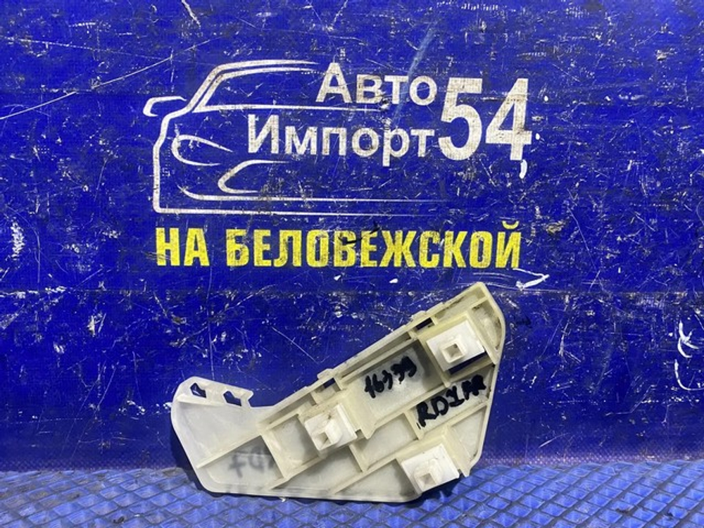 Крепление бампера переднее правое Honda CRV 2001-2006